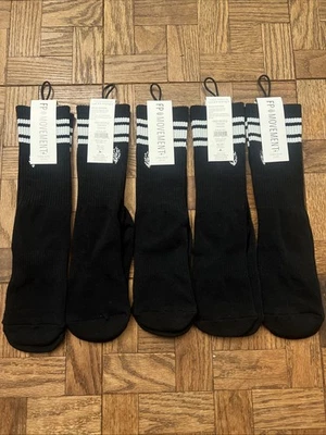 Lote de 5 pares de meias tubo preto branco logotipo movimento FP Free People novo com etiquetas $90 - Imagem 1 de 4