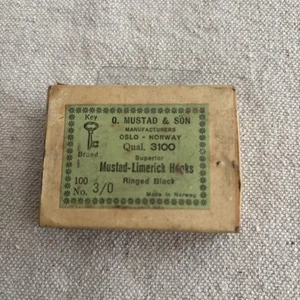 O. Mustad & Son Ringed Black Hooks #3100 Norway 3/0 New Old Stock - Bild 1 von 3