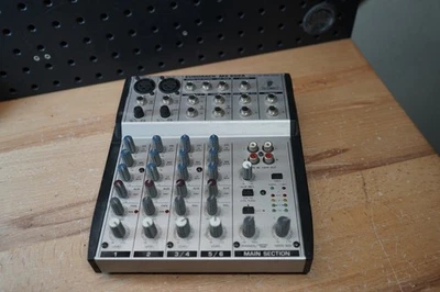 (Z) Behringer Eurorack MX 602A Ultra-Low Noise 6 Channel Mixer No Cord - Image 1 of 4