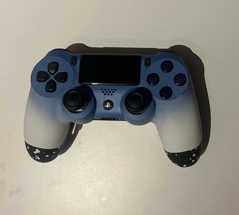 King Controller PS4 – Custom Controller mit Smart Trigger & Pedals - Bild 1 von 2