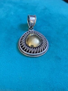 BALI SUARTI BA 18K Yellow Gold & Sterling Silver Teardrop Pendant Bali  VTG - Picture 1 of 8