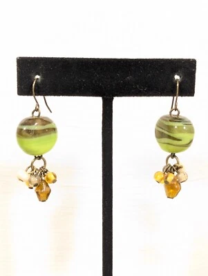 Pendientes colgantes playeros tribales verdes marrones arte vidrio racimo redondo encanto Foto 1 de 4