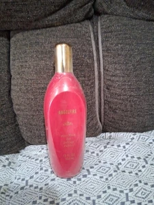 Mary Kay Angelfire Fine Wash for Delicate Fabrics 12oz Lovely Lady Scent Laundry - Picture 1 of 3