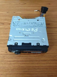 PIONEER RADIO CD PLAYER HEAD UNIT DEH-S110UB - Picture 1 of 3