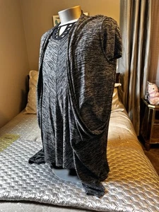 Three Piece Layered Sweater Set Heathered Grey - Picture 1 of 4