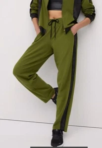 NWT Women's Fleece Track Pants Green Black Side Stripes Pockets Size XXL Comfort - Picture 1 of 12