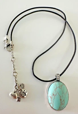 Ожерелье Fossil мраморный синий овальный кулон черная кожа серебро 16–18 дюймов - Изображение 1 из 4