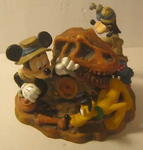 DISNEY Big Dig In The Boneyard MICKEY Goofy PLUTO Clock NEW BATTERY Repaired NR - Picture 1 of 10