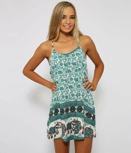 Neu ohne Etikett Reverse ärmellos Boho Blumen Sommer Mini Kleid türkis Medium leicht - Bild 1 von 5