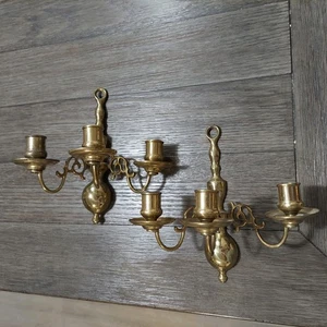 Applique da parete candelabro coloniale ottone massiccio vintage Pr tre bracci portacandele - Foto 1 di 11