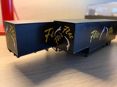 Circus Flic Flac Modellbau Zirkus 1:87 Auflieger Anhänger Modell Fahrzeug Herpa - Bild 1 von 4