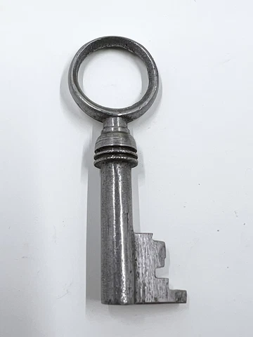 Antique Fancy Ornate Hollow Open Barrel Metal Steel Skeleton Key 2” Cover