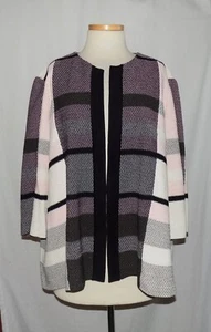 Chaqueta Cárdigan Misook Plus a Cuadros Tejida Frente Abierto Mangas 3/4 Rosa/Negra-Multi 2X - Imagen 1 de 5