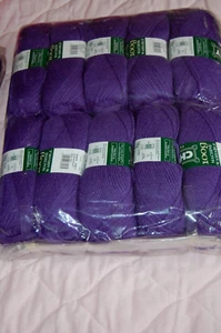 HAYFIELD CHUNKY 80% ACRYLIC/20% WOOL YARN 10x100G BALLS 1021 ULTRAVIOLET - NEW - Picture 1 of 5