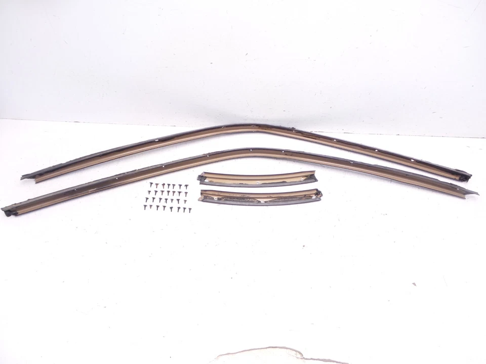 Camaro Firebird 82-92 techo rígido ventanas laterales para sellos meteorológicos Foto 1 de 4