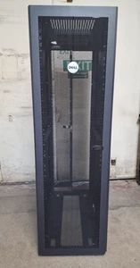 Dell 4210 42HE PowerEdge Server Netzwerk Rack Schrank 1000mm x 610mm mit Seitenteilen - Bild 1 von 12