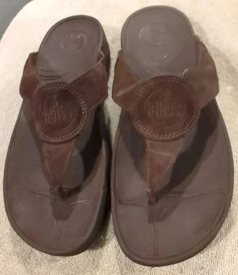 Women’s Fitflop Oasis #026-030 Brown Suede Thong Sandals 9.5 US Excellent!! — 第 1/4 张图片