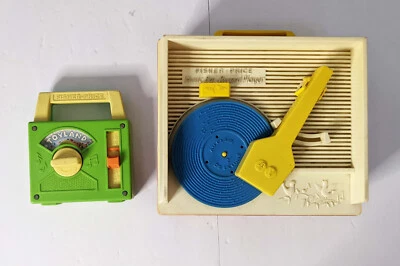 Vintage FISHER PRICE Record Player w/ 4 Records & Toyland Radio Music Box 1971 - Image 1 of 4