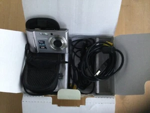 Samsung Digimax L70 Digital Camera. Boxed. Charge lead and lead for computer. - Picture 1 of 3