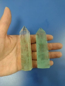 2 Natürlicher Smaragd Grün Fluorit HOCHWERTIG Kristall Edelstein Turm USA Versand 10 - Bild 1 von 7