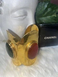 Coco Chanel Massive Gripoix Glass Cuff Bracelet Statement Runway Size!!! Wowza!! - Picture 1 of 24