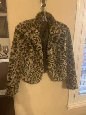 Abrigo de invierno de piel sintética con estampado de leopardo DE COLECCIÓN de Allen B por Allen Schwartz 🐆 Foto 1 de 4