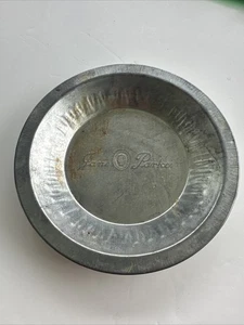 Vintage Jane Parker 8” Pie Tin Plate Advertising Baking Pan Rustic Farmhouse - Picture 1 of 3