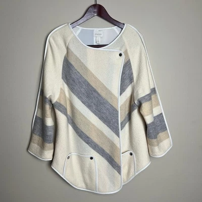 Suéter envolvente de lana Chicos para mujer mediano (Chico's 1) crema bolsillos con botones a presión Foto 1 de 4