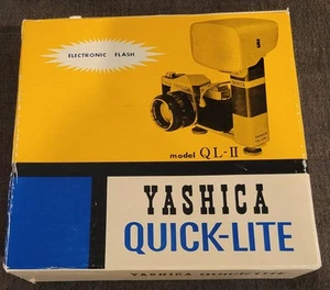 Vintage Yashica Quick-Lite QL-II Electronic Flash - Picture 1 of 5