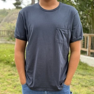 OuterKnown Sojourn Pocket Tee Shirt Men XL Black Dark Grey Preppy Modern Minimal - Picture 1 of 21