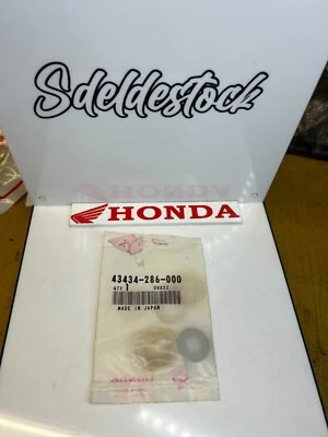 1 caoutchouc bras de butée honda c 50 70 90 ca 125 cb 100 125 43434-286-000 - Photo 1/3