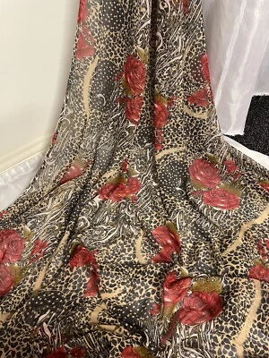 1 mtr Vestido Georgette Estampado Rosa Animal Tela Gasa...58” Ancho (147cm) Foto 1 de 4