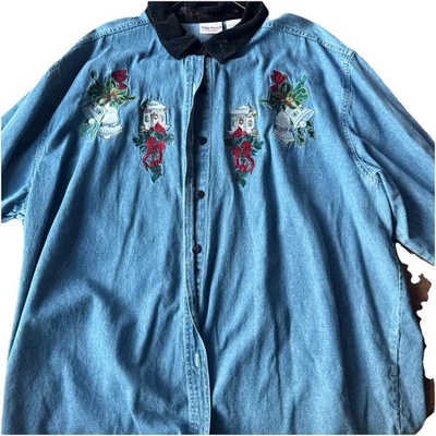 Camisa Bobbie Brooks Mujer Azul Denim Navidad Bordada Cuello Abotonado Foto 1 de 4