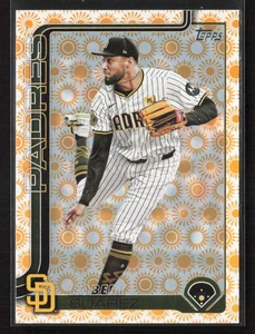 Robert Suarez 2025 Topps #633 Holiday San Diego Padres - Picture 1 of 2