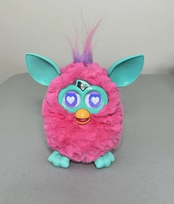 Hasbro Furby BOOM 2012 algodón caramelo rosa verde azulado parlante mascota probado y funcionando Foto 1 de 4