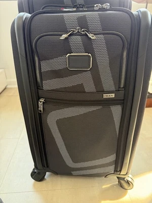 NEW Tumi ALPHA CONTINENTAL 22” - 4 Wheel Packing Case REFLECTIVE TUMI JACQUARD - Image 1 of 4