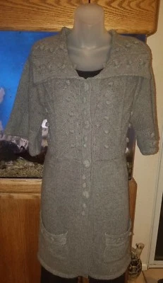 Nuevo Suéter Alberto Makali Largo Gris Adornado Talla Pequeña Foto 1 de 4