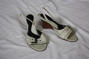 Kenneth Cole NY 9 Ivory Leather Wood Wedge Slingback Sandal Heels - Picture 1 of 10