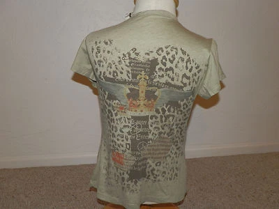 Camisa tamanho pequeno Love Amour tamanho pequeno camisa coroa verde tamanho P nova $75 - Imagem 1 de 3