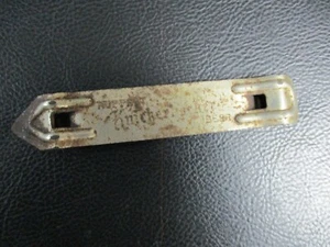 Knickerbocker Beer Bottle opener-vintage, tarnished,cheap - Picture 1 of 4