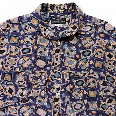 Camisa masculina vintage Guess com botões M roxa rayon estampa abstrata Georges Marciano - Imagem 1 de 4