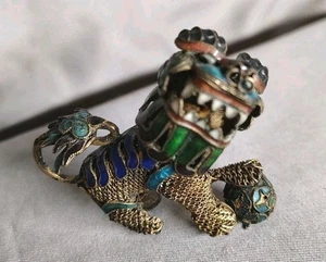 Antique Chinese Enamel & Brass Foo Dog Delicates Filigree Moving Head Pendant - Picture 1 of 10