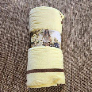 Sun Bum Beach Towel Sonny Extra Large Yellow 100% Cotton 72x40 New - Picture 1 of 5