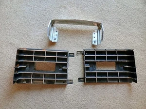 1967 Cadillac Grille Extensions marker light trim filler bezel Right & Left gm - Bild 1 von 10