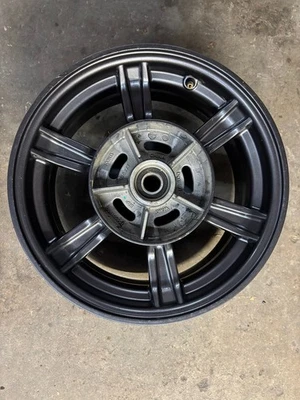 Llanta trasera Can Am Spyder RS RSS SE5 2015 15" RT RTS 2016 bonita Foto 1 de 4