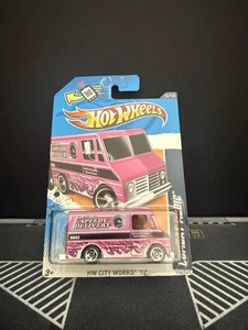 Hot Wheels Combat Medic 135/247 - Pink - 2012 Mainline A - Picture 1 of 4