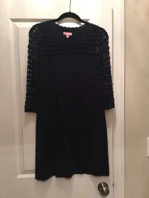 Vestido recto suéter Lilly Pulitzer Kariana azul marino lana merino suave $228 pequeño Foto 1 de 4