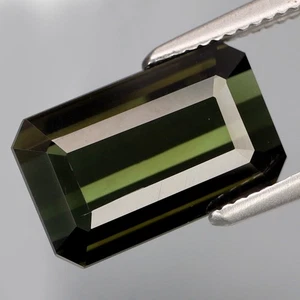 3.90Ct.Ravishing Color Natural Green Tourmaline Mozambique Perfect Shape&CLEAN - Picture 1 of 4