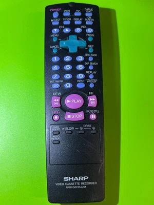 Controle remoto SHARP RRMCG0235AJSA para VCA382U VCA582U VCH818U VCH982U - Imagem 1 de 2
