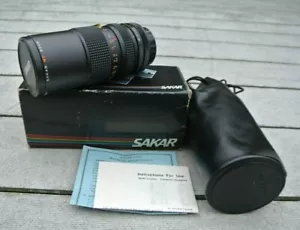 Sakar 80-200mm F/4.5 Compact Macro Zoom Lens for Canon w/ Case, Manual & Box - Picture 1 of 5